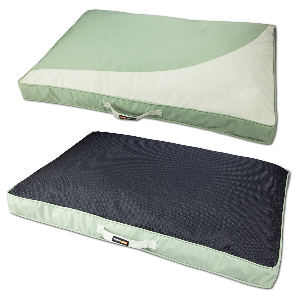 Dog Helios 'Immortal-Trek' Waterproof Rectangular Travel Dog Bed Mat